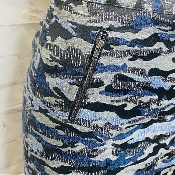 Halogen Camouflage Skirt with pockets - Picture 3 of 6
